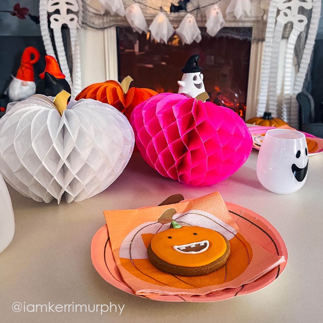 Halloween Pumpkin Paper Plates - 8 Pack Halloween