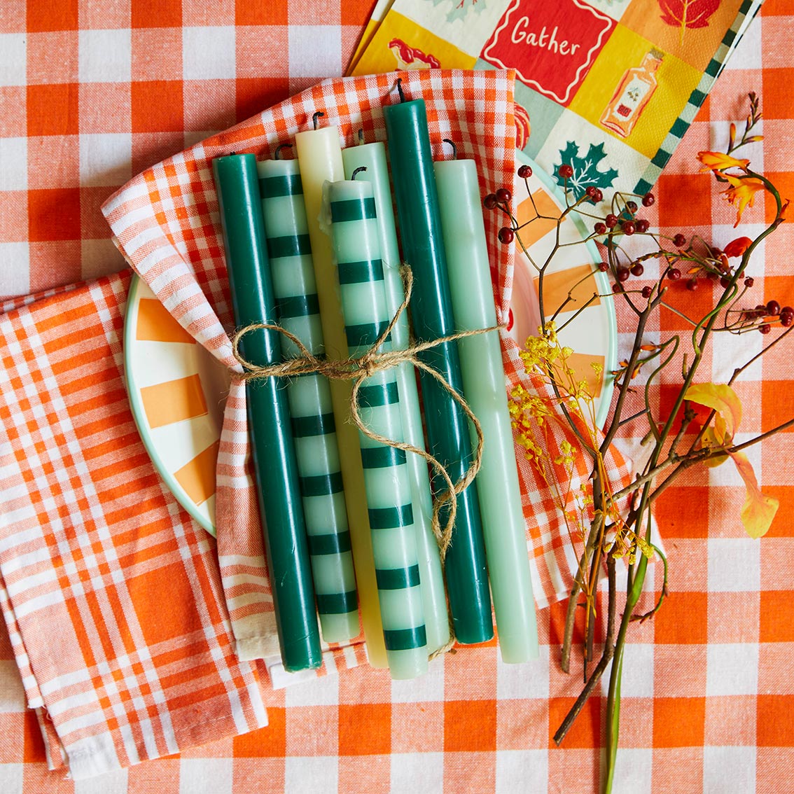 Bon Appetit - Orange & White Gingham Fabric Table Cloth 140 x 180 CM Gingham