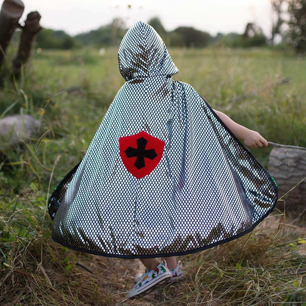 Kids Reversible Dragon/Knight Cape Great Pretenders