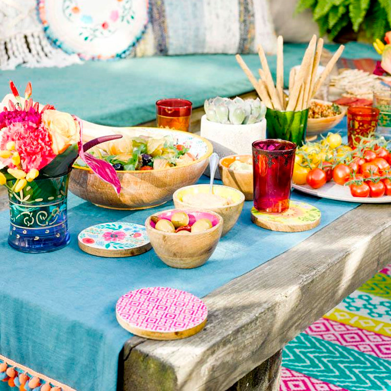 How to Hold a Chilled Summer BBQ