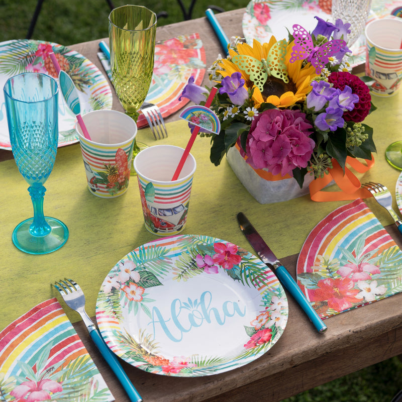 How to throw a totally tropical party