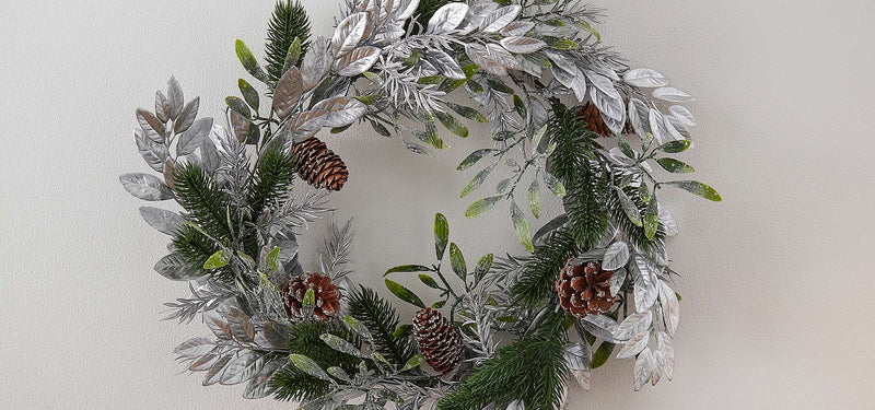 Christmas Wreaths & Foliage