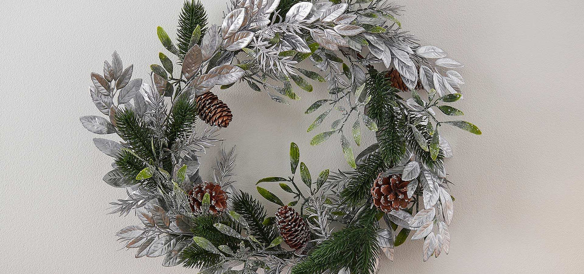 Christmas Wreaths & Foliage - Party Pieces