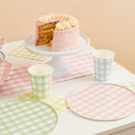 Gingham Paper Cups (x8)