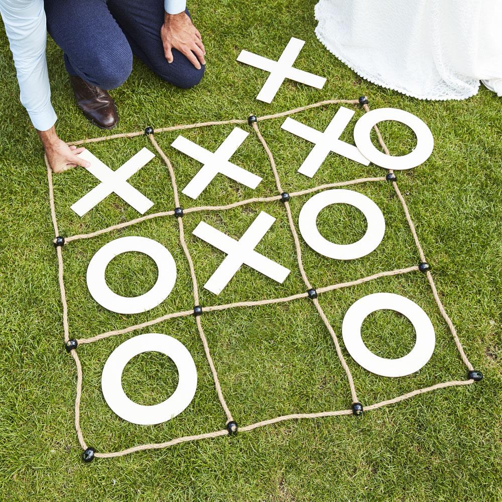 Botanical Wood & Rope Outdoor 'O & X' Game Wedding