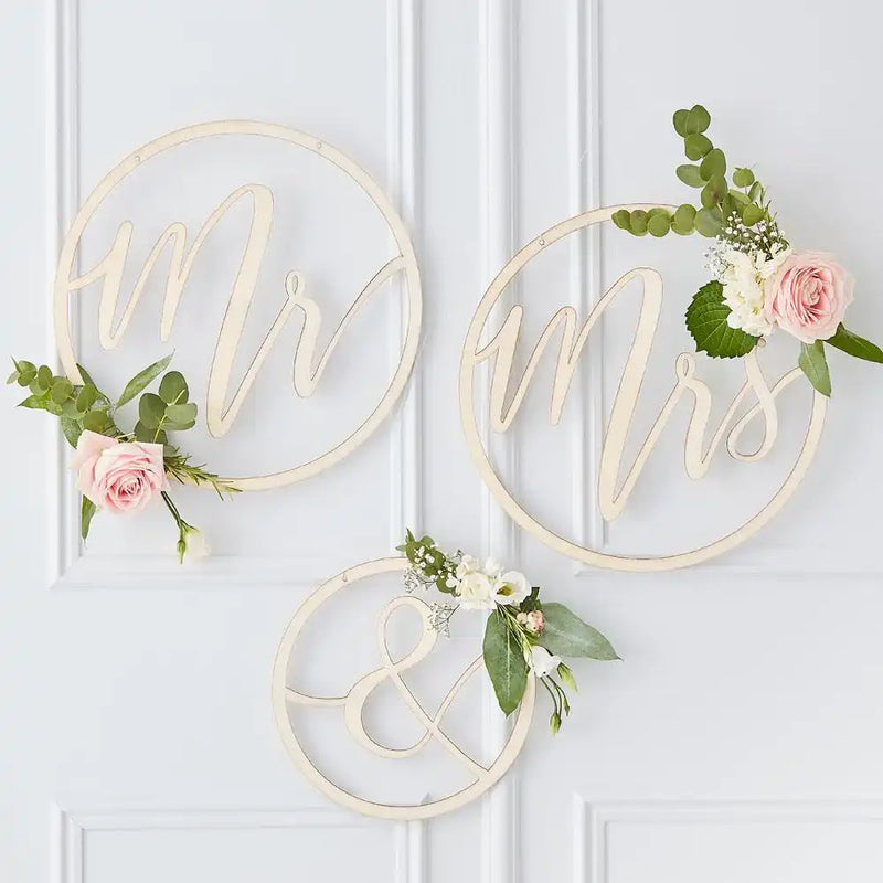Botanical Wooden Hoop Backdrop (x3) General Party