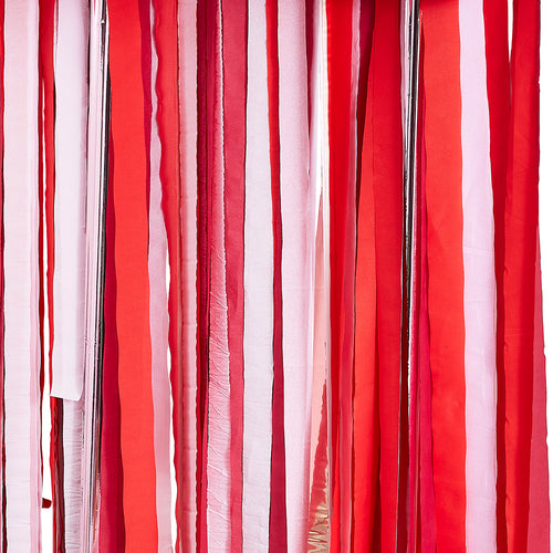 Red & Pink Backdrop Streamers