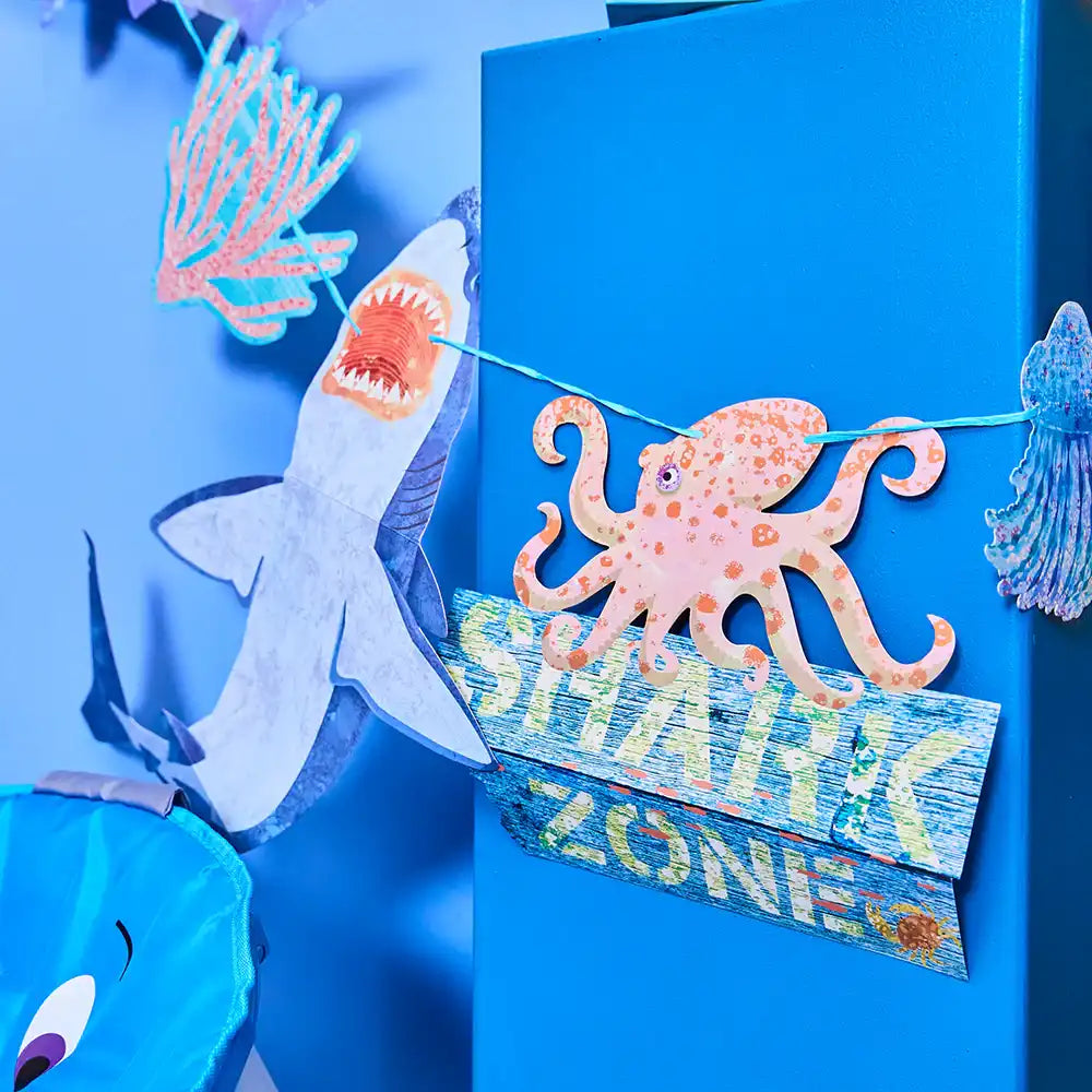 King of the Sea Party Garland Own Brand