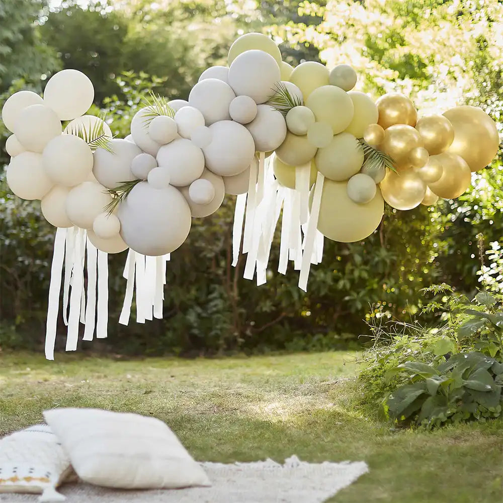 Balloon Arch with Streamers and Leaves General Party