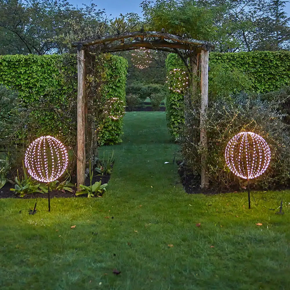 Solar Sphere Outdoor Light Summer