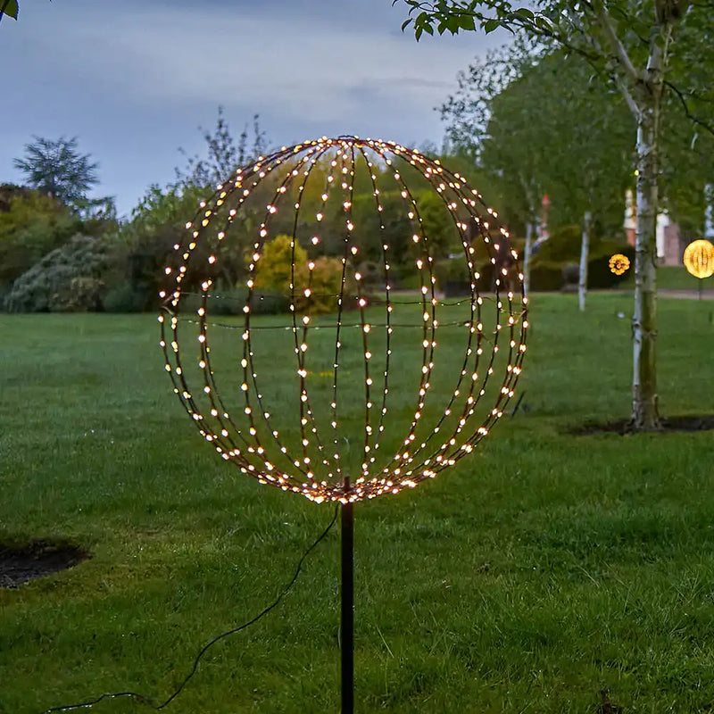 Solar Sphere Outdoor Light Summer